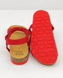 czerwone sandały dla dzieci