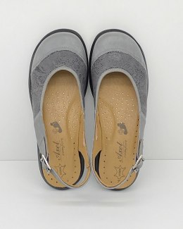 Szerokie sandały Axel 2450 szare, z zakrytymi palcami, b.duża tęgość K-M