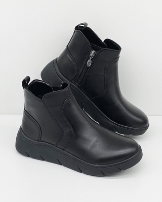 Krótkie skórzane botki Scholl Bormio F30234, tęgość G