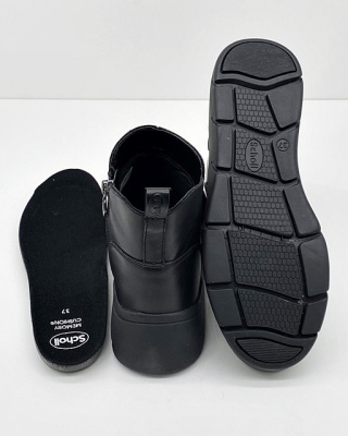 Krótkie skórzane botki Scholl Bormio F30234, tęgość G