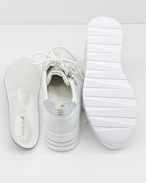 białe buty skórzane