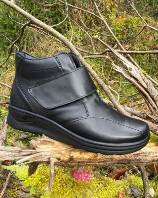 Damskie botki zdrowotne Axel 4477 czarne, poszerzona tęgość H