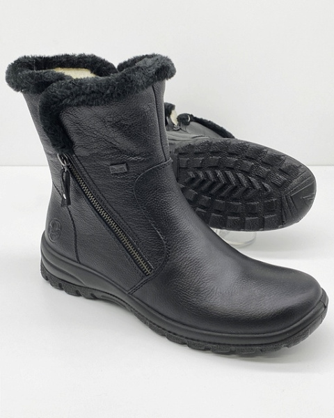czarne botki rieker