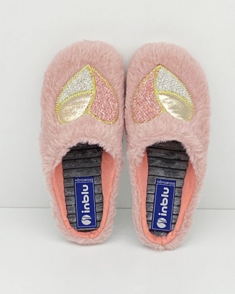 szersze kapcie damskie