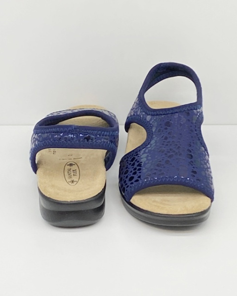 wygodne sandały ze streczu