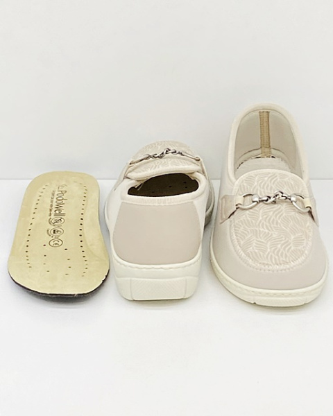 damskie szerokie półbuty